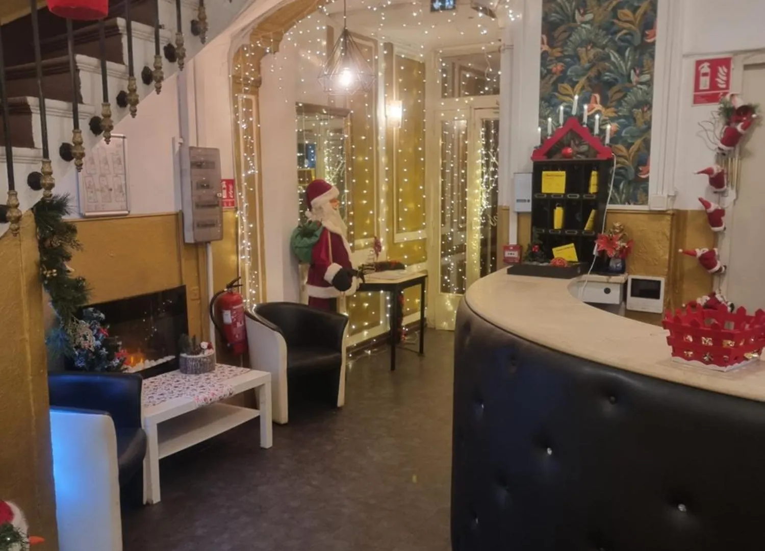 Hotel Des Allees Марсель