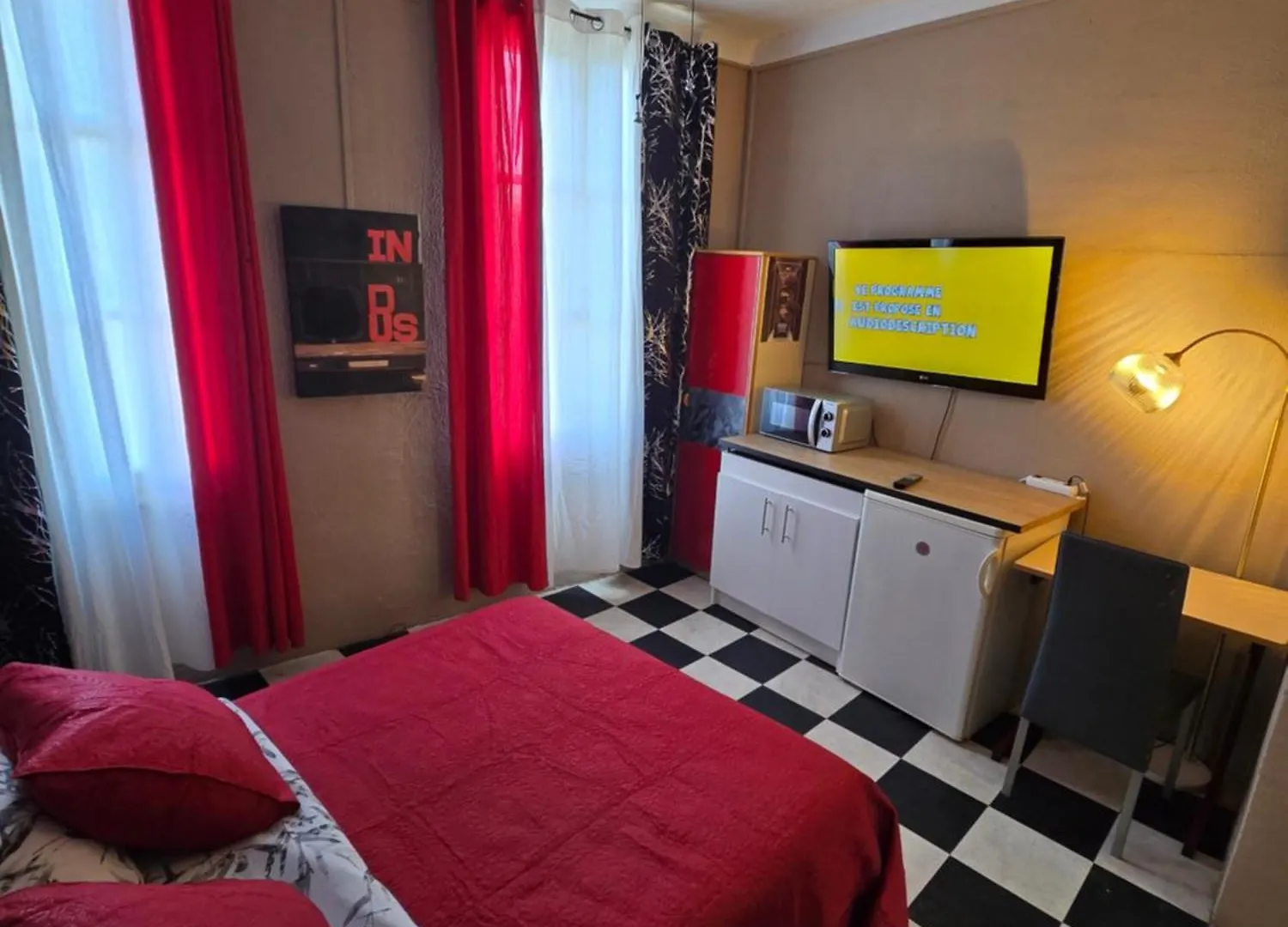 Hotel Des Allees Марсель