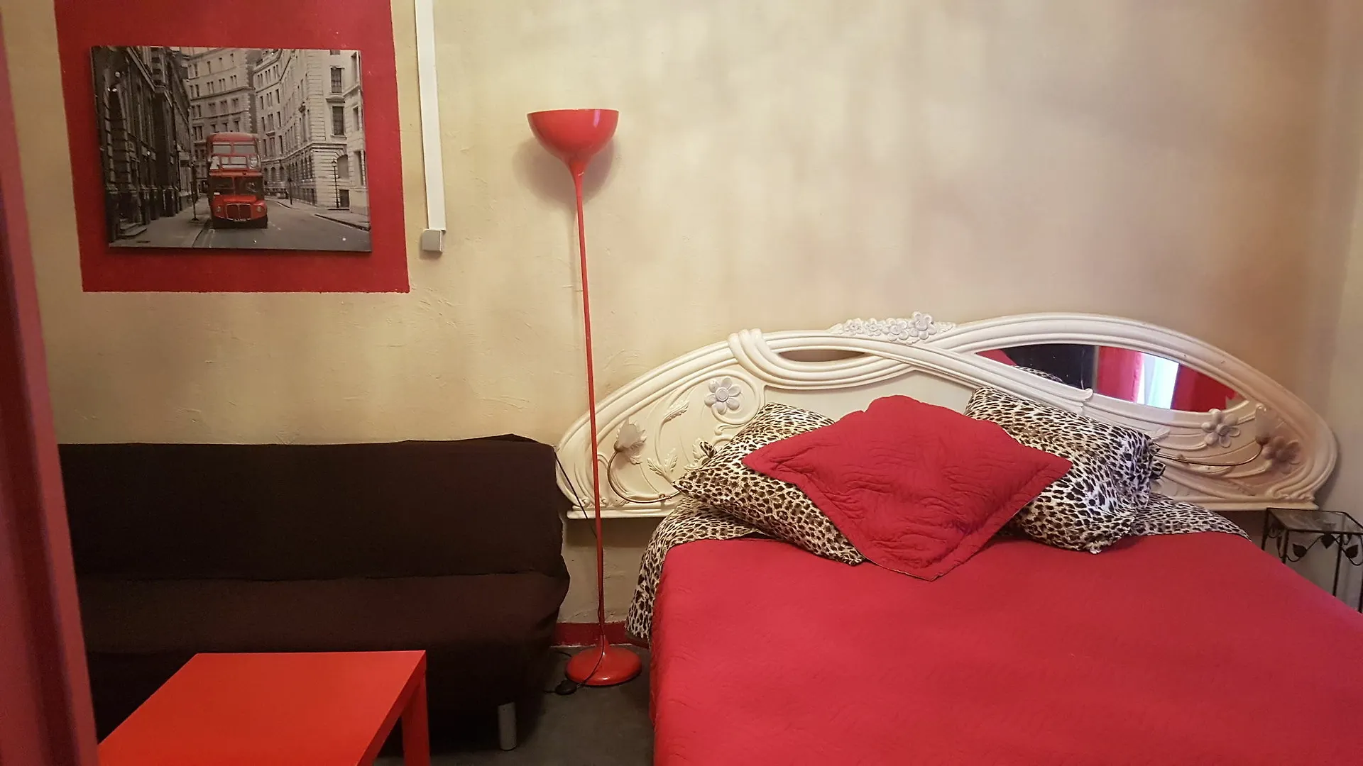 ***  Hotel Des Allees Марсель Франция