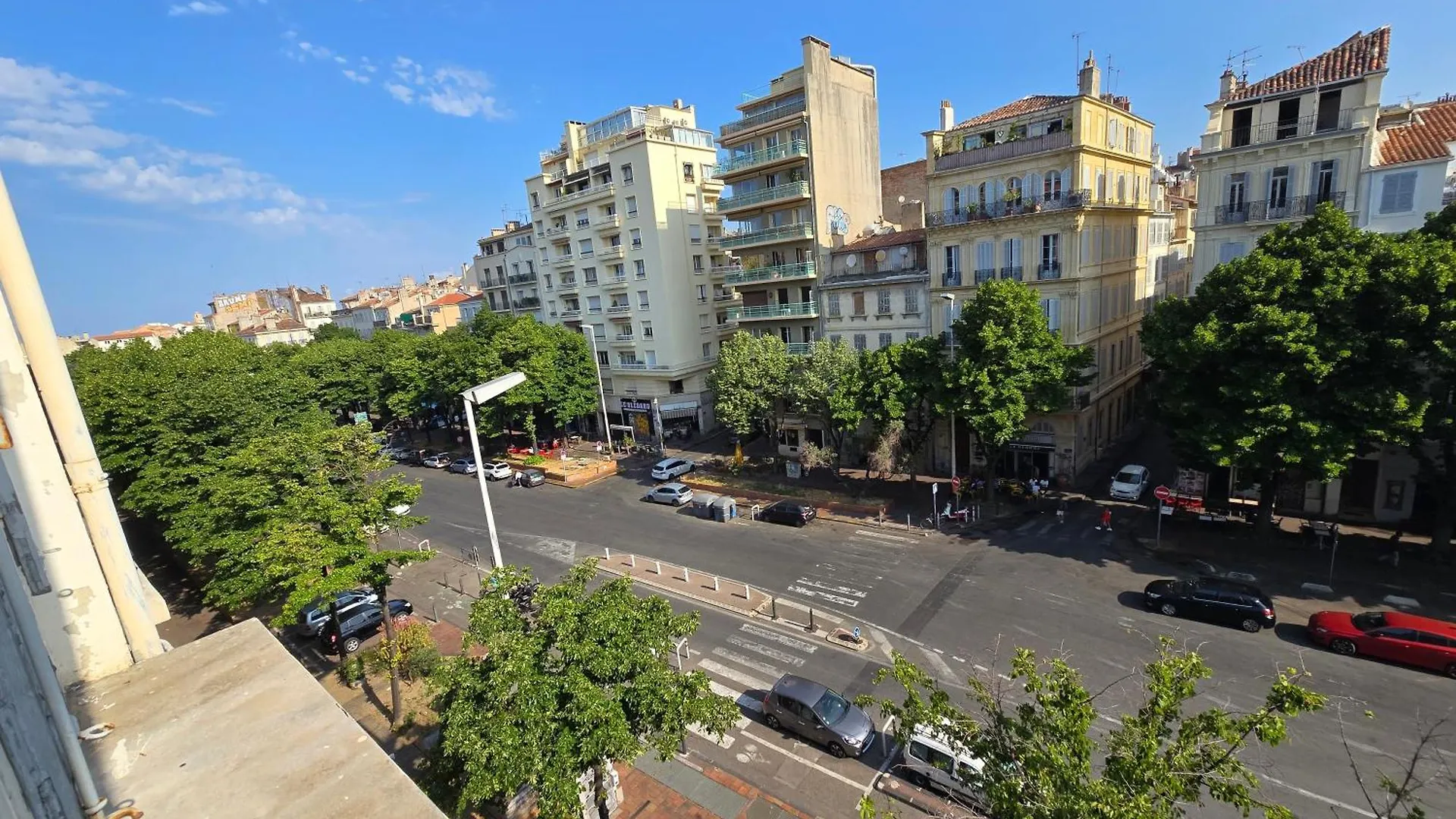 Hotel Des Allees Marseille